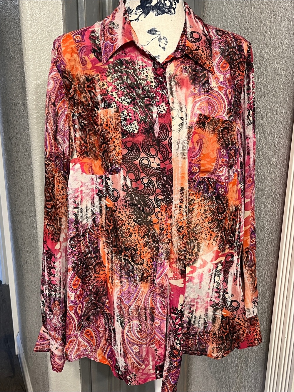 Avenue Pink Orange Paisley Print Button-Up Blouse